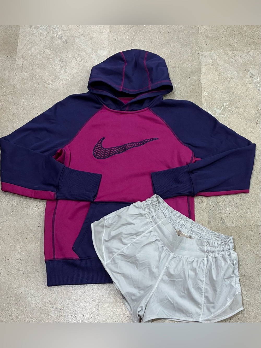 Womens LULULEMON/NIKE Lined Athletic Shorts & Hoodie Sweatshirt, sz 6